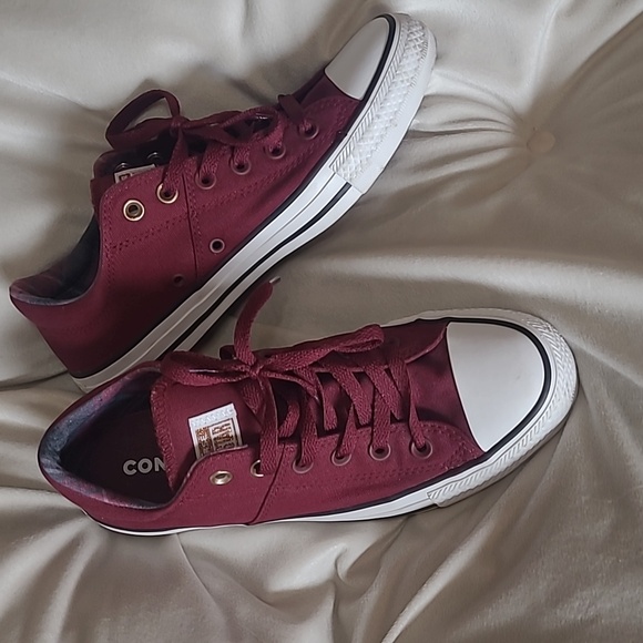 Converse Burgundy Sneakers - Picture 7 of 8
